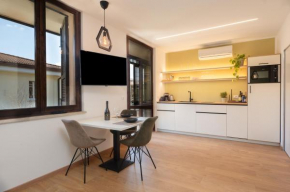 Wohnung am Strand mit Pool